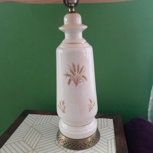 Vintage Boho Lamp Pampas Grass/Wheat detail